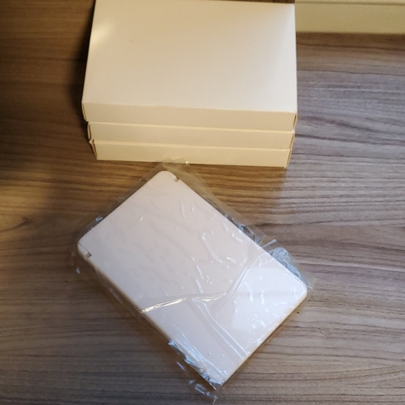 Makeup Mirror Compact LED Lighting - Picture 2 of 2